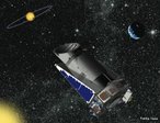 O telescpio norte-americano Kepler foi colocado em rbita com sucesso no incio de Maro de 2009, sendo lanado da base militar do Cabo Canaveral, na Flrida, a bordo de um foguete Delta II.  o primeiro telescpio espacial destinado a procurar planetas semelhantes  Terra  planetas rochosos que orbitam estrelas parecidas com o Sol em uma zona quente onde a gua pode se manter sobre a superfcie em estado lquido. <br /><br /> Palavras-chave: Telescpio Espacial Kepler, Cabo Canaveral, Nasa, planetas rochosos, sistema solar, universo, Via-Lctea, vida habitvel.