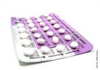A pílula contraceptiva oral combinada, também conhecida como pílula anticoncepcional, ou simplesmente "a pílula", é uma combinação de estrogênio e progestágeno administrada oralmente para inibir a fertilidade normal da mulher. </br></br> Palavras-chave: pílula contraceptiva, anticoncepcional, anticoncepcional hormonal. 